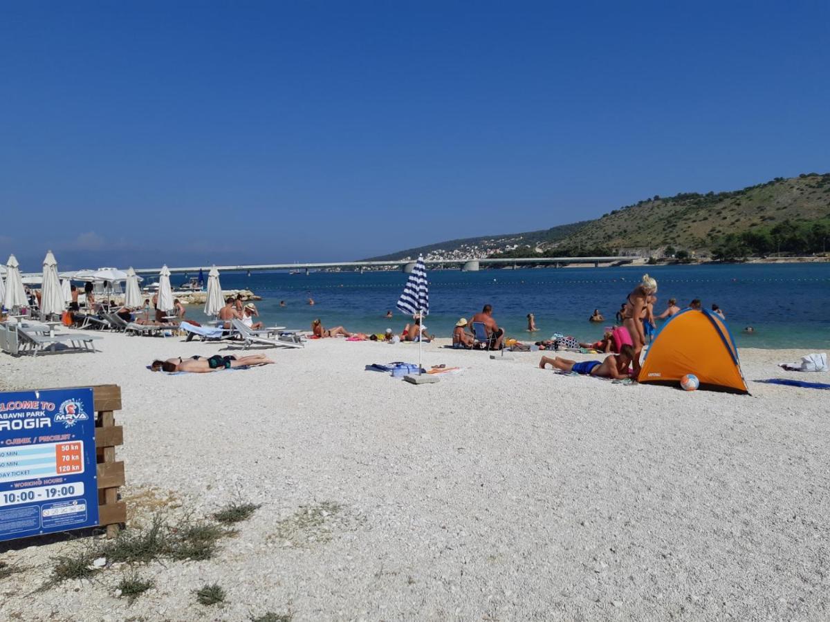 Olea Apartments Trogir Exteriör bild