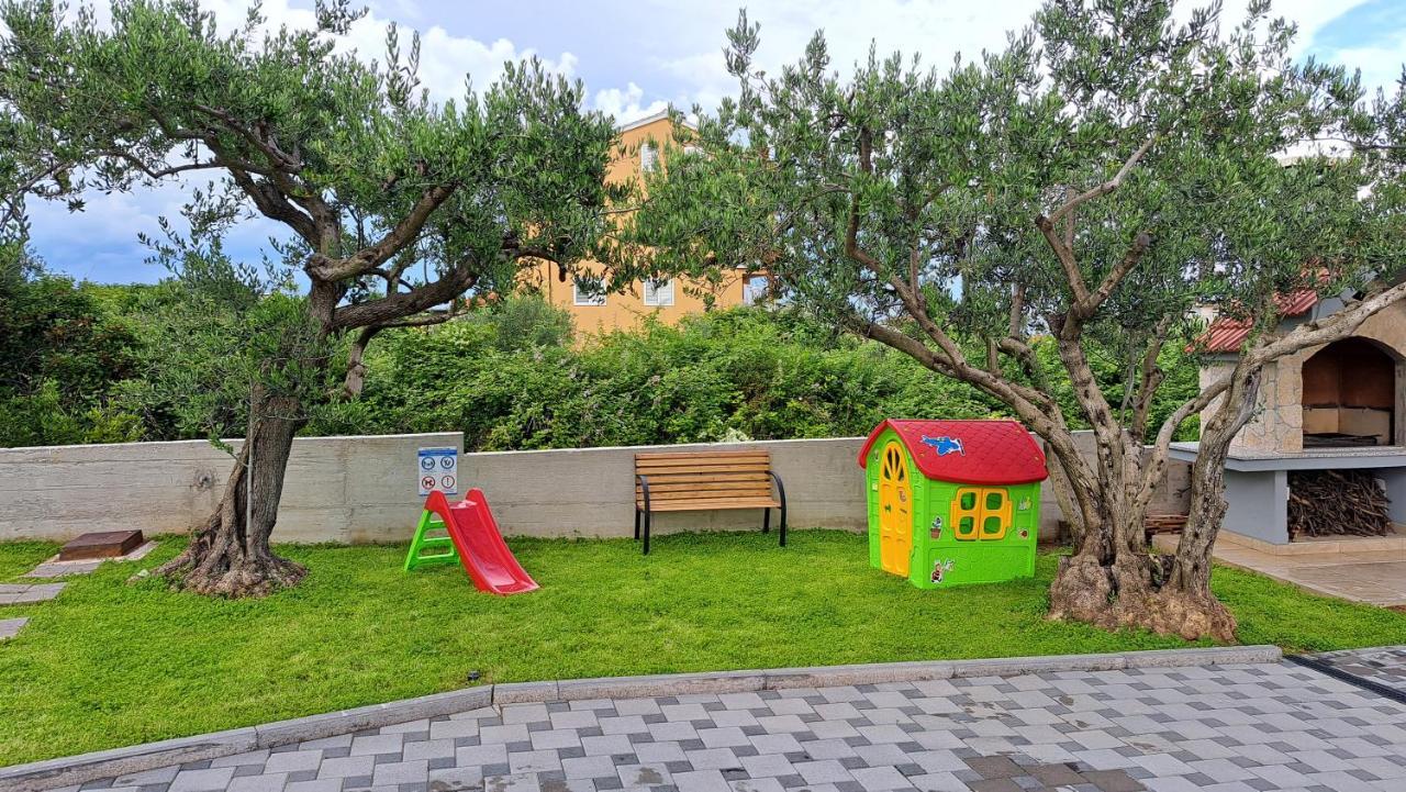 Olea Apartments Trogir Exteriör bild